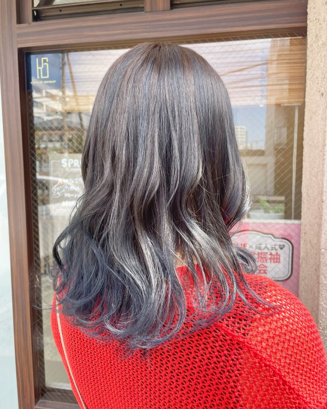 ブルーグレージュ