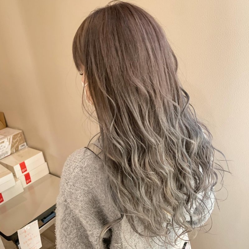 色落ちも綺麗‼️ペールシルバー