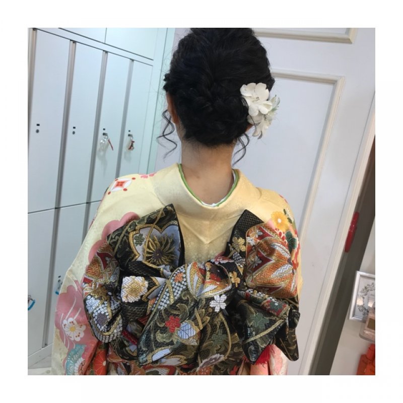 結婚式に行かれるお客様♪