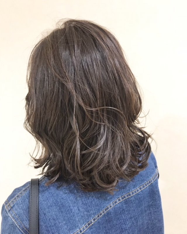 ナチュラルベージュ