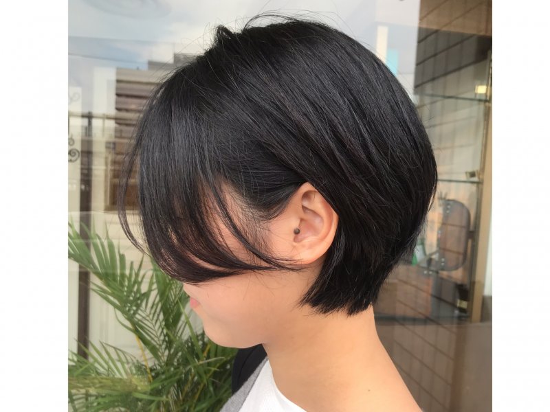 ショートボブ