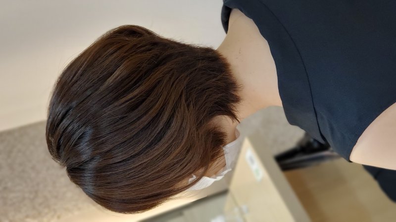 襟足スッキリ小顔ショート