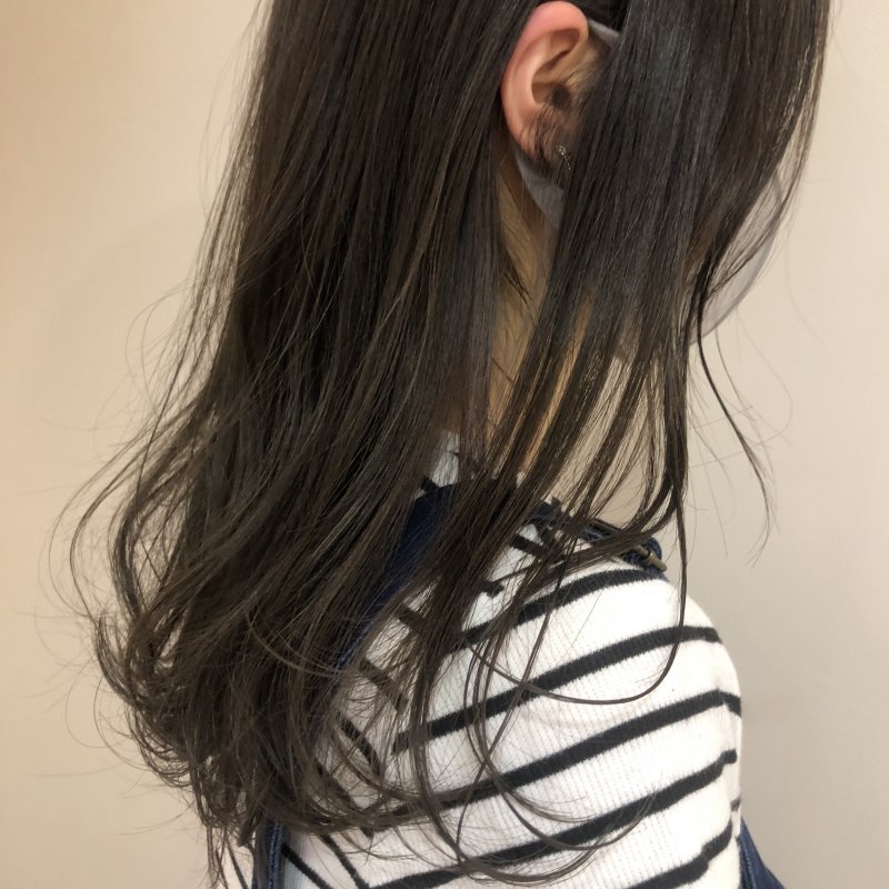 ダークオリーブカラー