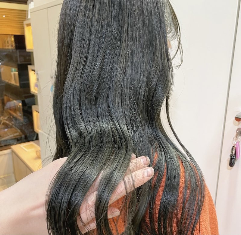 オリーブカラー