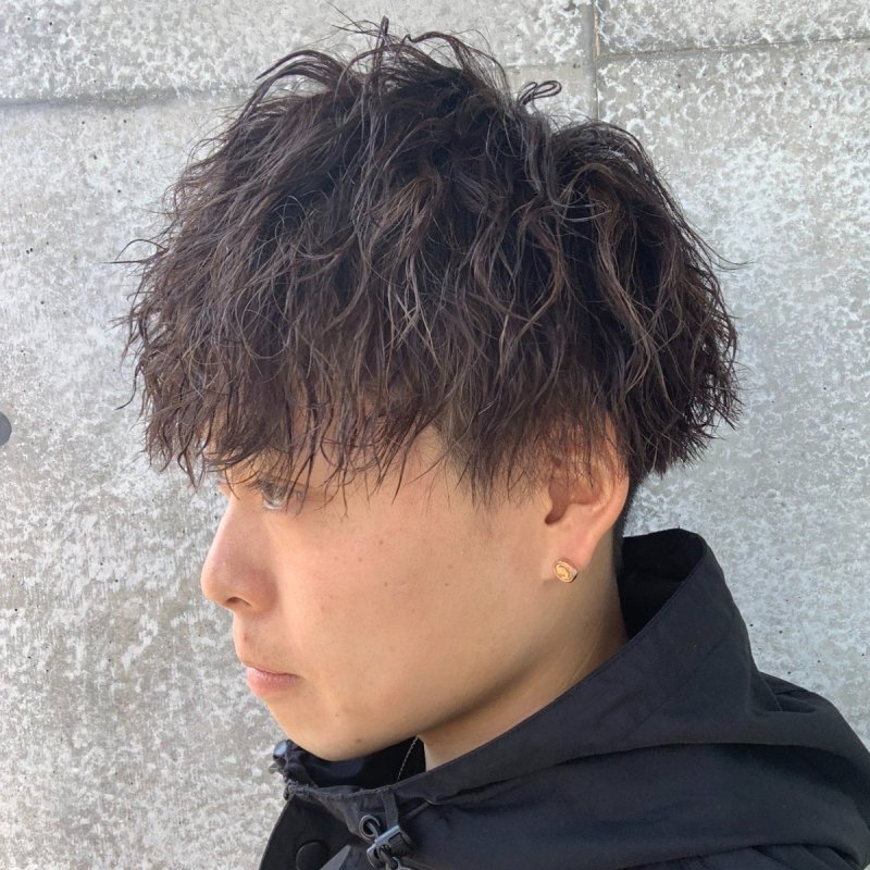 爆発的人気！ツイストパーマ！