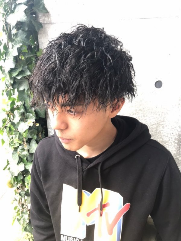 爆発的人気！ツイストパーマ！！