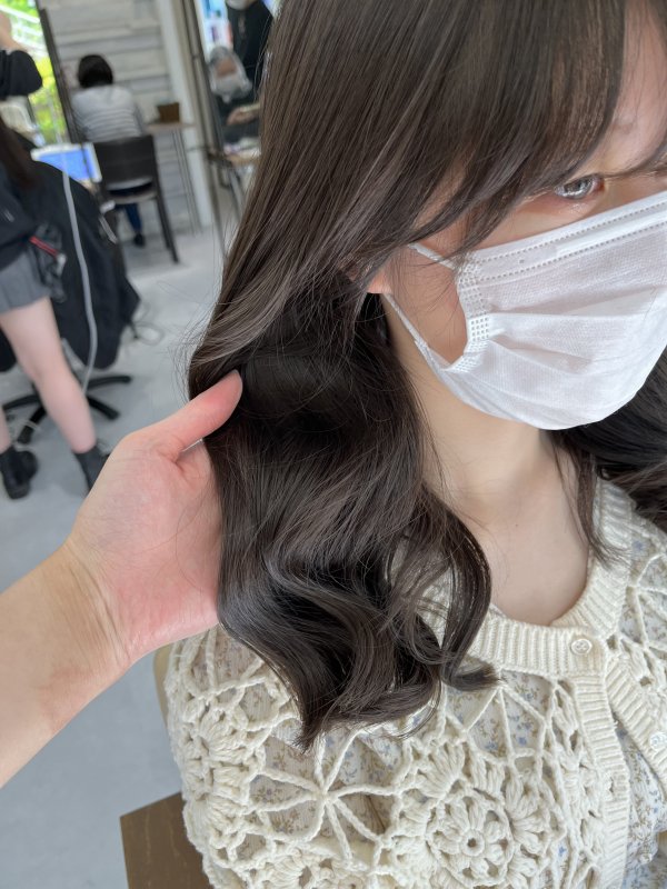 赤み消し！オリーブベージュ♪