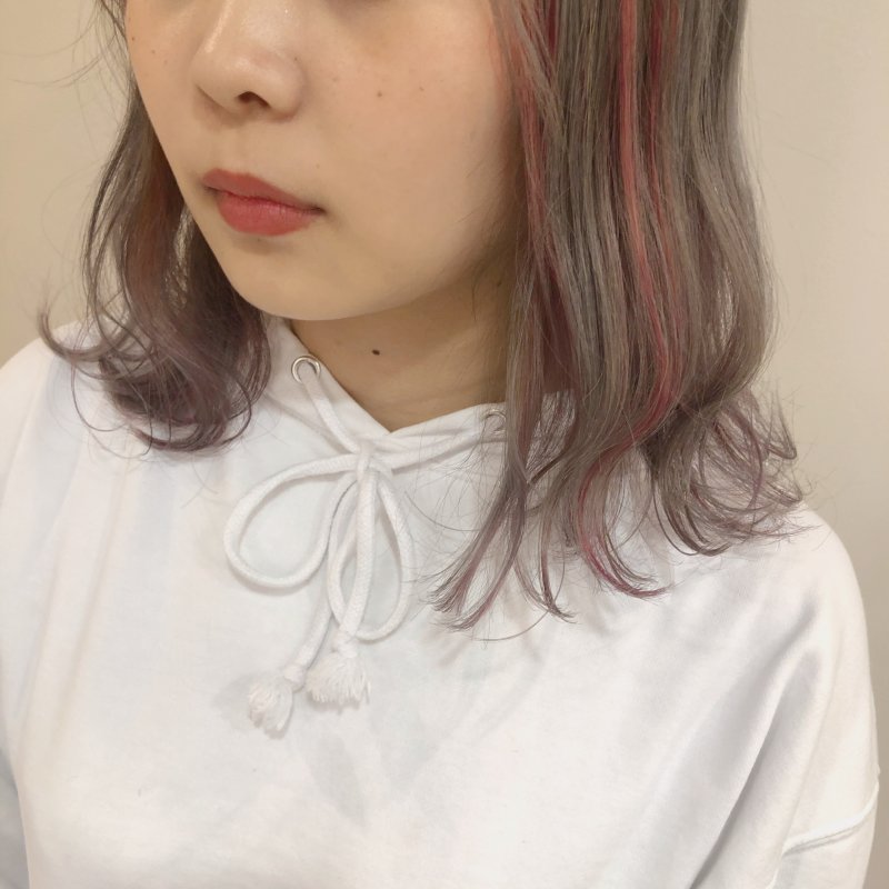 ピンクとグレー