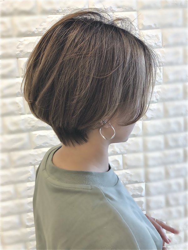 頭の形がキレイに見えるカット