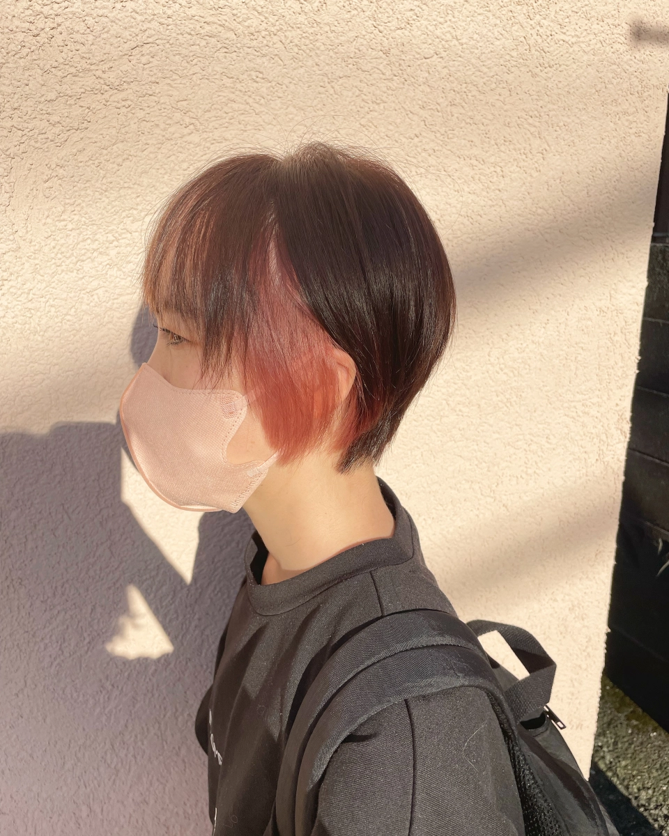 ショートカット×インナーピンク