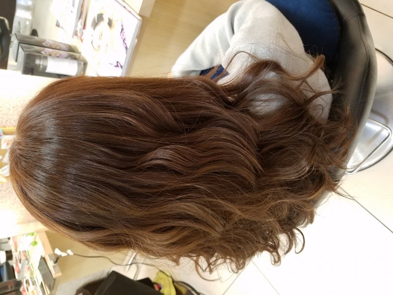 成人式に向けて髪色を綺麗にしましょう！