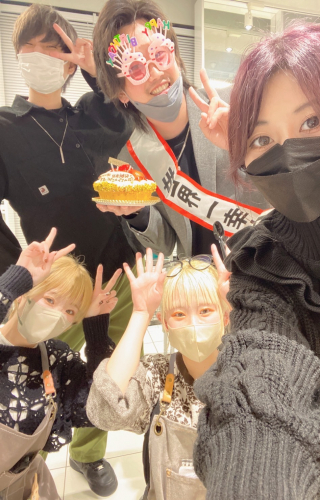 グループMVP受賞スタッフ在籍　若手スタイリストが活躍中♪