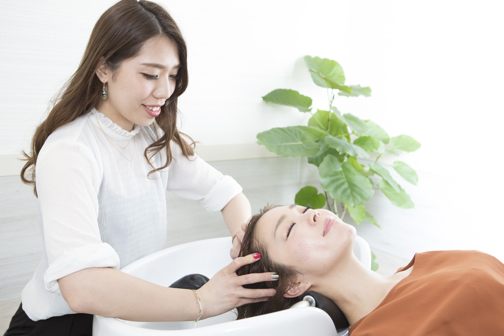 《完全個室de贅沢ヘアエステ》フルフラットチェアでの贅沢エイジングケアSPA体験。嬉しいリフトUP効果も◎