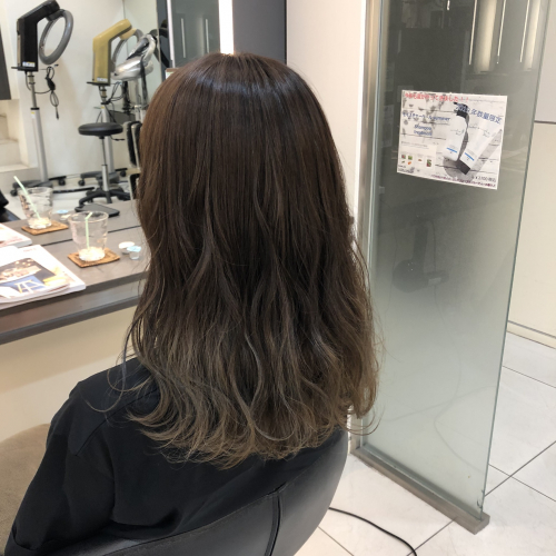 グラデーションベージュ
