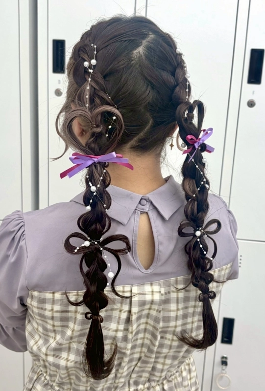 横浜で推し活ヘアメ/くるみちゃん/推し活ヘアセット/推し活ヘアアレンジ/リボン/シュシュ/横浜推し活ヘアメ/横浜推し活ヘアセット/横浜推し活ヘアアレンジ/立体リボン/リボン・ハートツイン・量産型ヘアメ/ライブ前/イベント前/猫耳ヘア/クラゲヘア