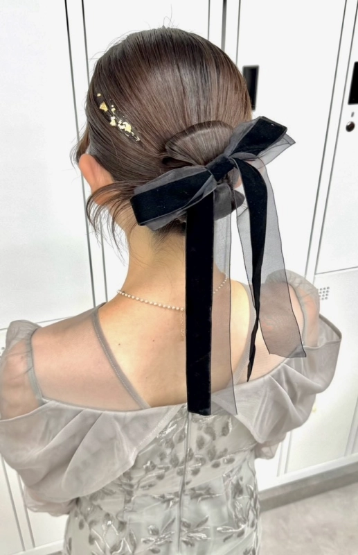 横浜駅近郊徒歩5分 横浜で結婚式ヘアセット/横浜お呼ばれヘアセット/横浜ヘアセット/横浜結婚式ヘアアレンジ/横浜お呼ばれヘアアレンジ/横浜カチモリ/横浜立体リボン/横浜くるみちゃんヘア/横浜シニヨン/横浜ゆるふわアップ/横浜編みおろし/横浜ハーフアップ/横浜タイト系/金箔/ビックリボン/ビックシュシュ