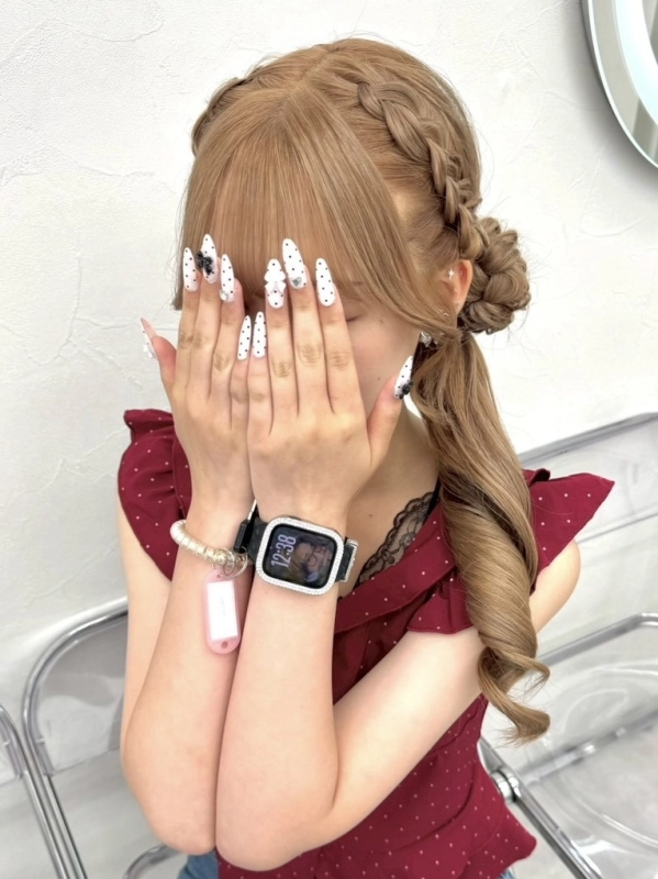 横浜駅近郊徒歩5分 横浜推し活ヘアメイク/横浜推し活ヘアセット/横浜ヘアセット/横浜結婚式ヘアアレンジ/横浜お呼ばれヘアアレンジ/横浜カチモリ/横浜立体リボン/横浜くるみちゃんヘア/横浜シニヨン/横浜ゆるふわアップ/横浜編みおろし/横浜ハーフアップ/横浜タイト系/金箔/    横浜推し活ヘアメイク/横浜推し活ヘア/横浜推し活美容室/横浜ライブヘアセット/横浜参戦ヘア/横浜ヘアセット/横浜イベントヘア/横浜量産型ヘア/横浜地雷系ヘア/横浜韓国ヘアセット/推し活ヘアメオタ活ヘア/参戦ヘアライブ/ヘアチェキ会ヘ