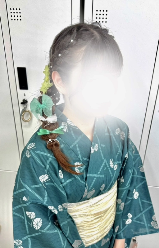 横浜駅近郊徒歩5分 横浜推し活ヘアメイク/横浜推し活ヘアセット/横浜ヘアセット/横浜結婚式ヘアアレンジ/横浜お呼ばれヘアアレンジ/横浜カチモリ/横浜立体リボン/横浜くるみちゃんヘア/横浜シニヨン/横浜ゆるふわアップ/横浜編みおろし/横浜ハーフアップ/横浜タイト系/金箔/    横浜推し活ヘアメイク/横浜推し活ヘア/横浜推し活美容室/横浜ライブヘアセット/横浜参戦ヘア/横浜ヘアセット/横浜イベントヘア/横浜量産型ヘア/横浜地雷系ヘア/横浜韓国ヘアセット/推し活ヘアメオタ活ヘア/参戦ヘアライブ/ヘアチェキ会ヘ