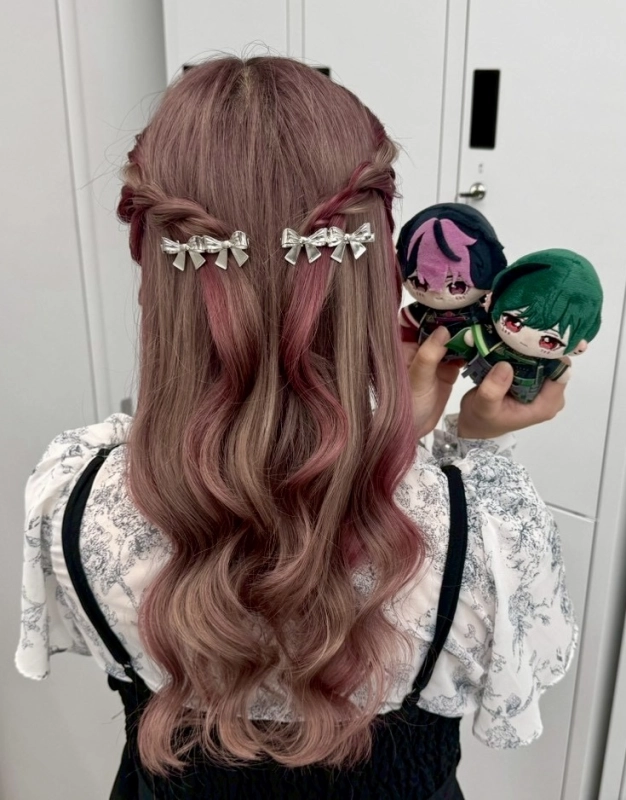 横浜で推し活ヘアメ/横浜くるみちゃん/横浜推し活ヘアセット/横浜推し活ヘアアレンジ/横浜リボン/横浜シュシュ/横浜推し活ヘアメ/横浜推し活ヘアセット/横浜推し活ヘアアレンジ/横浜立体リボン/横浜リボン・横浜ハートツイン・横浜量産型ヘアメ/横浜ライブ前/横浜イベント前/横浜猫耳ヘア/横浜クラゲヘア/kアリーナ参戦ヘア/横浜アリーナライブヘア/ぴあアリーナヘアセット/
