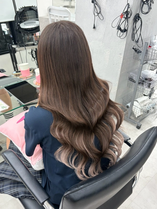 横浜駅近郊徒歩5分｜長さ出しロングエクステ×ハイライトデザイン｜STYLE横浜