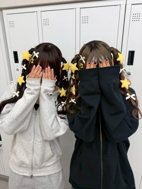 横浜駅近郊徒歩5分 横浜推し活ヘアメイク/横浜推し活ヘアセット/横浜ヘアセット/横浜結婚式ヘアアレンジ/横浜お呼ばれヘアアレンジ/横浜カチモリ/横浜立体リボン/横浜くるみちゃんヘア/横浜シニヨン/横浜ゆるふわアップ/横浜編みおろし/横浜ハーフアップ/横浜タイト系/金箔/    横浜推し活ヘアメイク/横浜推し活ヘア/横浜推し活美容室/横浜ライブヘアセット/横浜参戦ヘア/横浜ヘアセット/横浜イベントヘア/横浜量産型ヘア/横浜地雷系ヘア/横浜韓国ヘアセット/推し活ヘアメオタ活ヘア/参戦ヘアライブ/ヘアチェキ会ヘ