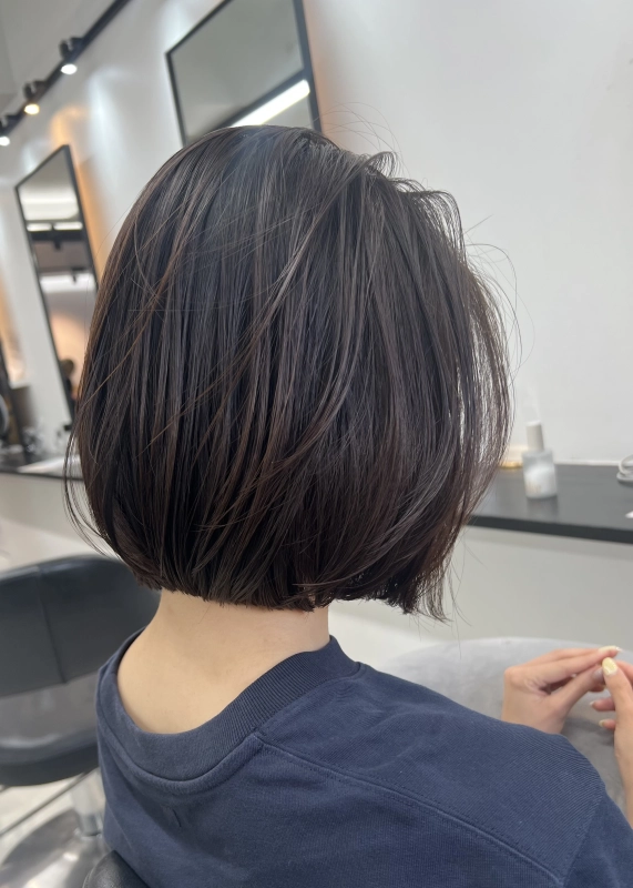 ショートボブ