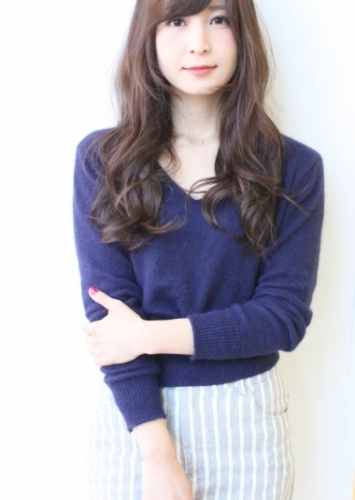 大人女性の休日スタイル♪リラックス感のあるパーマスタイル