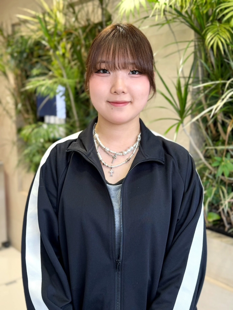 栗山 茉希