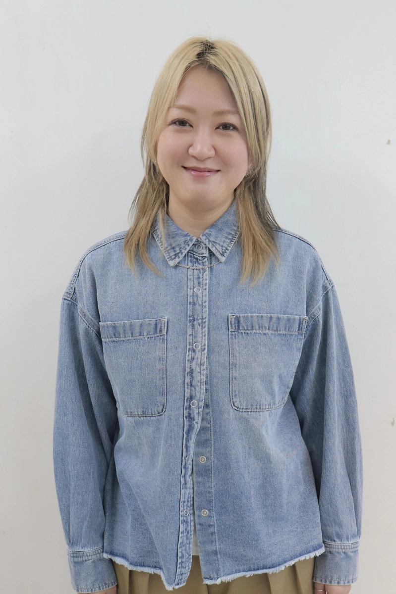 贄田佳世