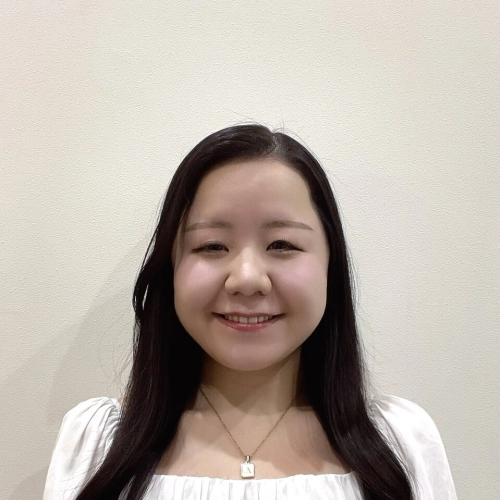 髙田 亜美