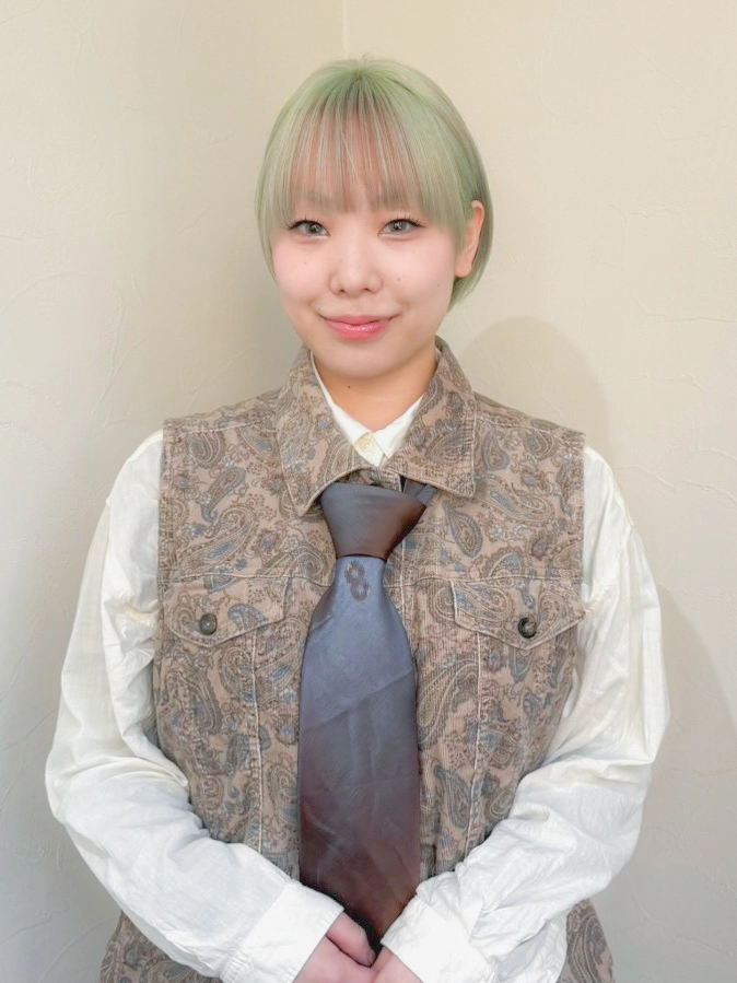 小林 李菜