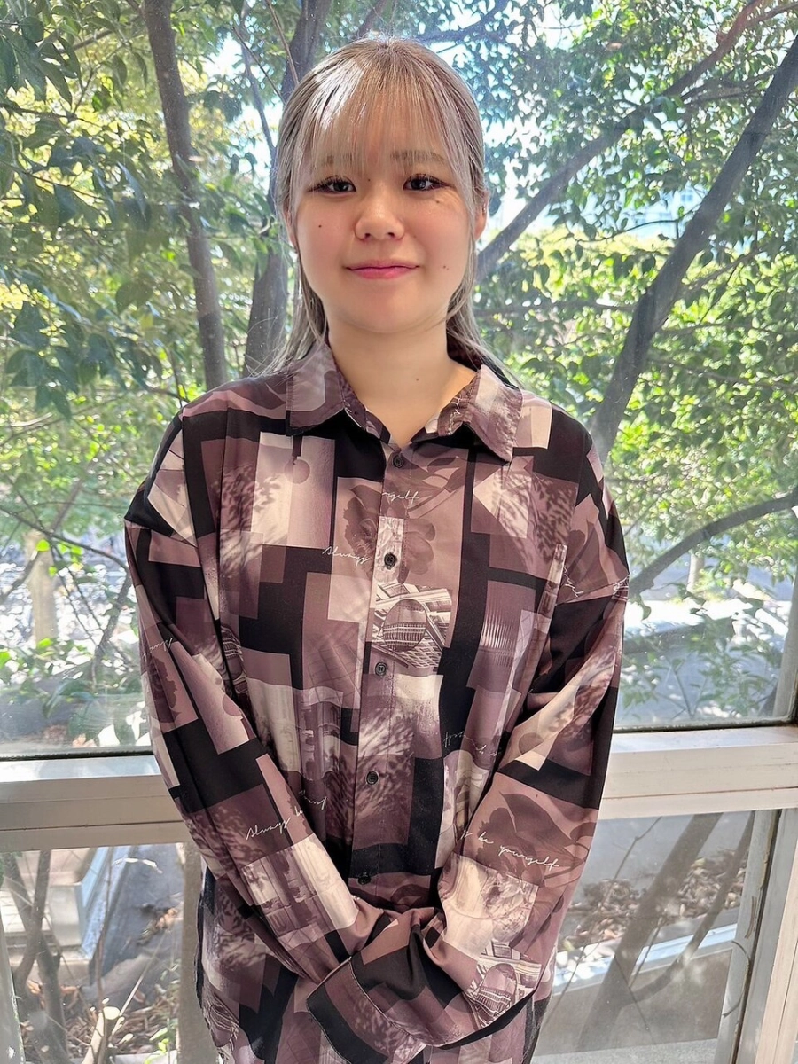 山本 唯衣