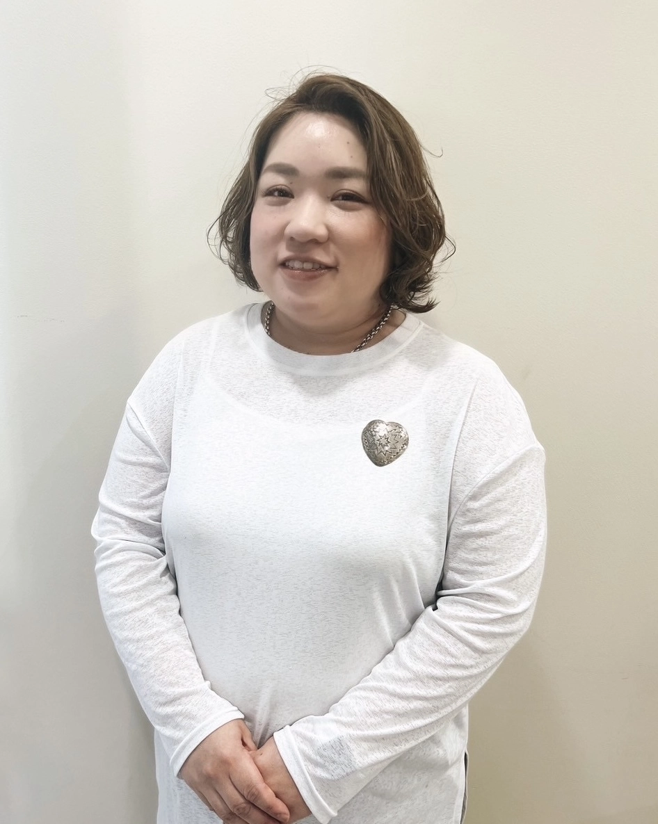 小平 麻衣