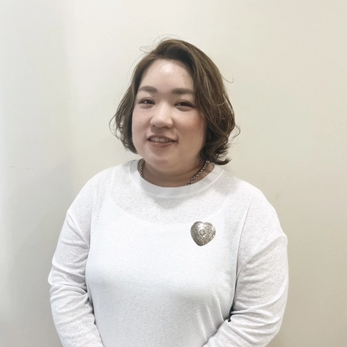 小平 麻衣