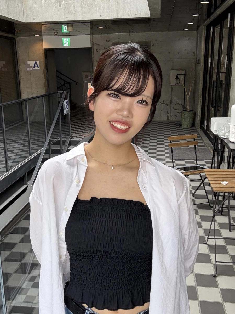 奥 奈々葉