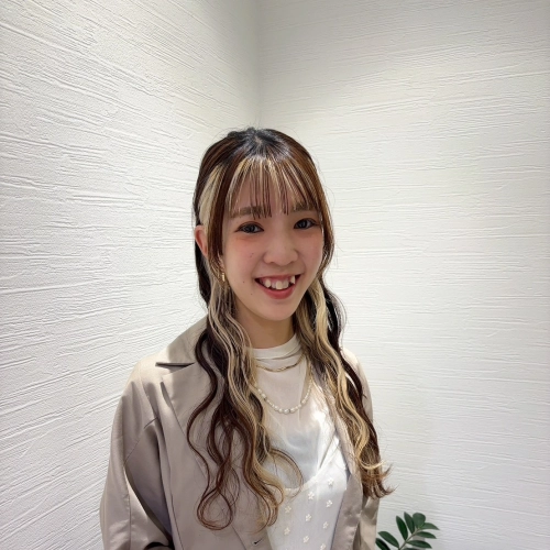 石井 萌