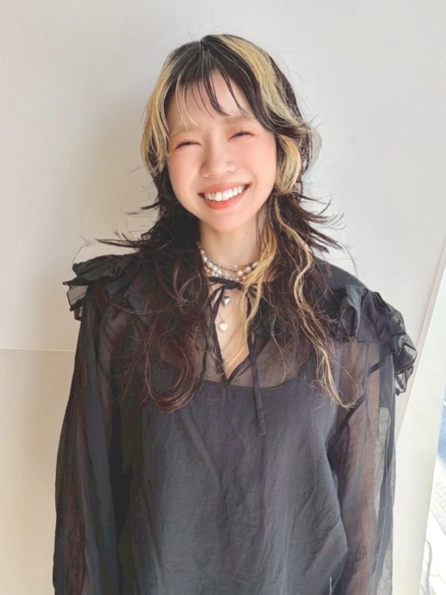 金山 奈々子