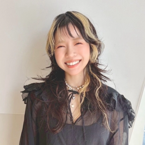 金山 奈々子