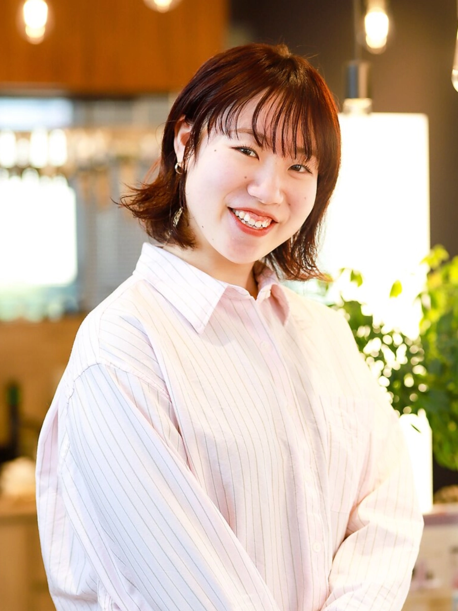 山岸 弥沙子