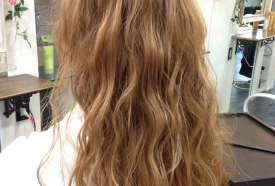 波ウェーブヘアー